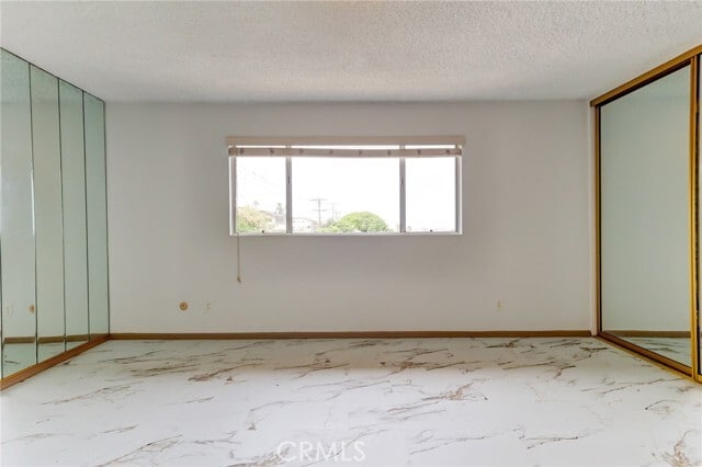 Building Photo - 2910 S Peck Ave