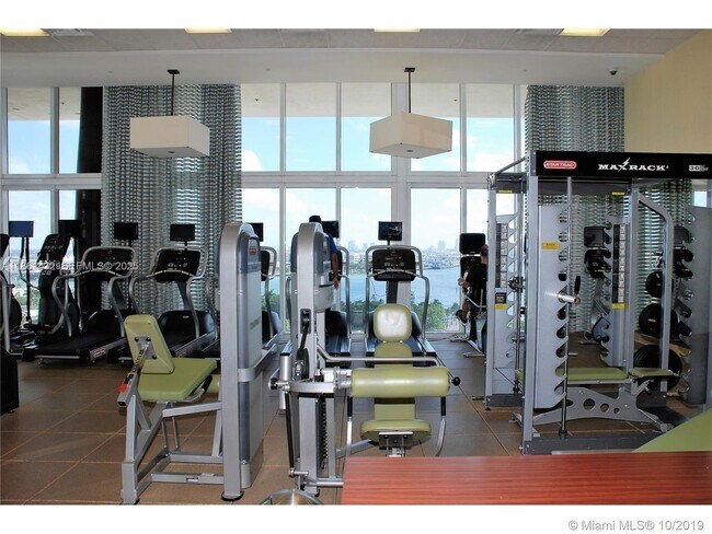 Building Photo - 50 Biscayne Blvd