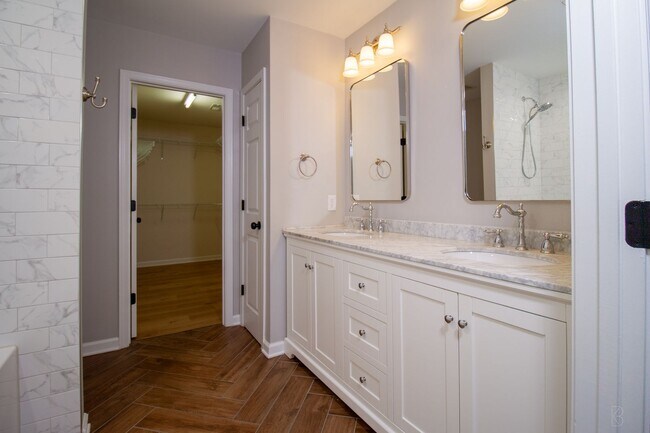 Building Photo - 4 bedroom home in Ballantyne