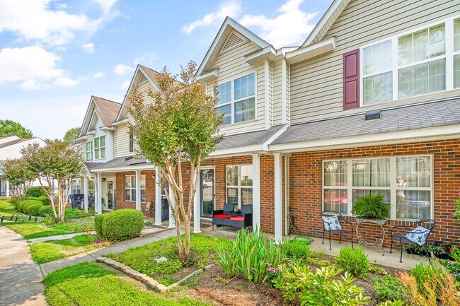 Building Photo - 6314 Inkberry Dr