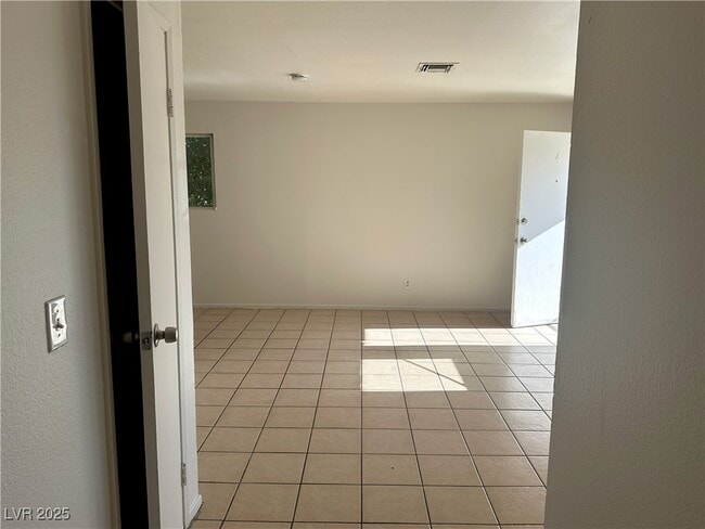 Building Photo - 1508 Cobb Ln