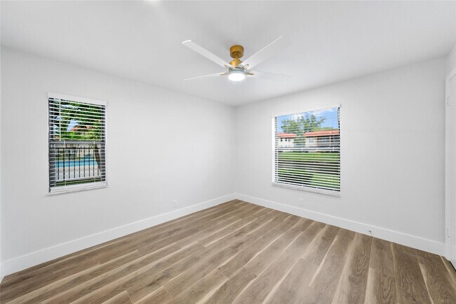 Building Photo - 21905 Lake Forest Cir