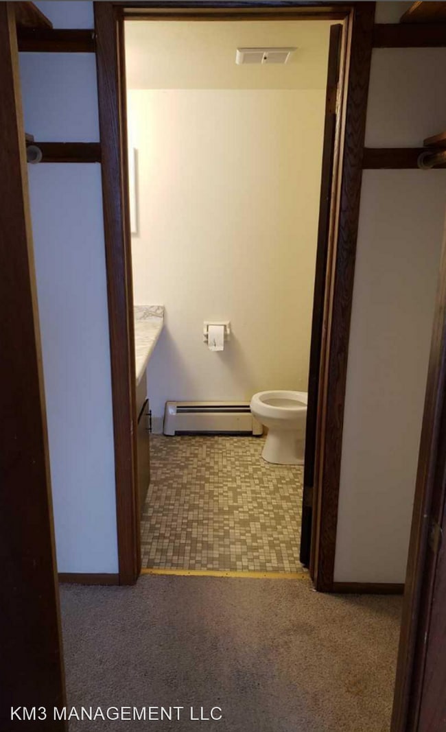 Building Photo - 6333 N Denmark St