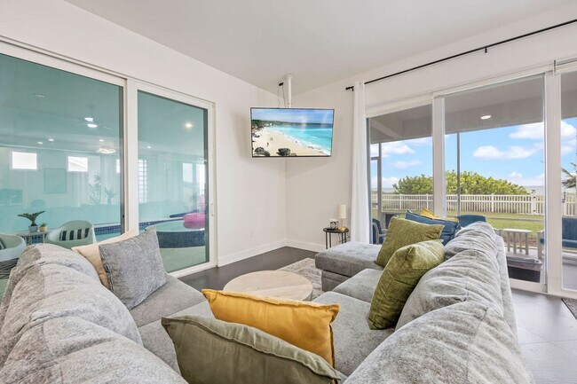 Building Photo - 873 S Atlantic Ave