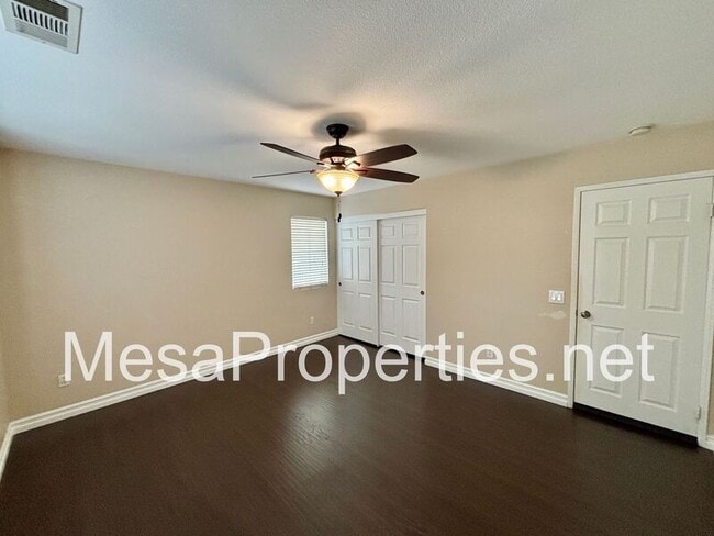 Building Photo - 15471 American Way