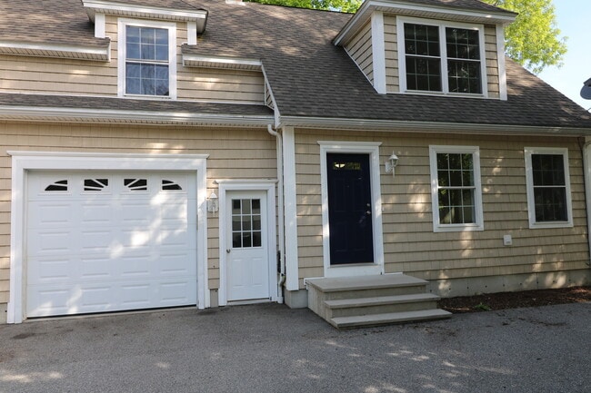 Primary Photo - 38 Storer St