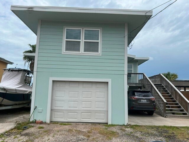 Building Photo - 109 Bayou Vista Dr