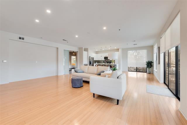 Building Photo - 4111 Gilbert Ave