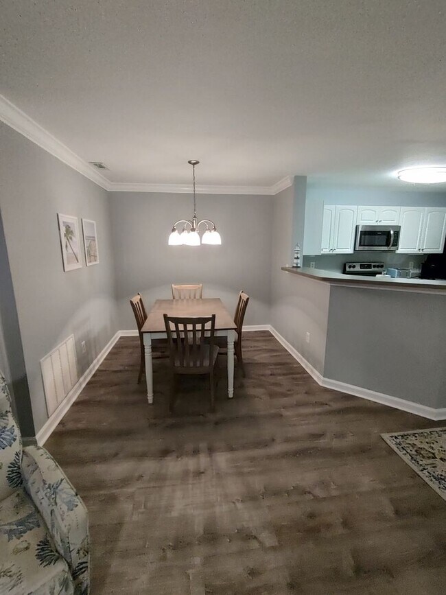 Building Photo - Westbury Estates #316