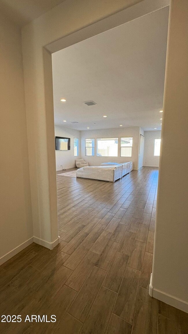 Building Photo - 3240 W Peak View Rd