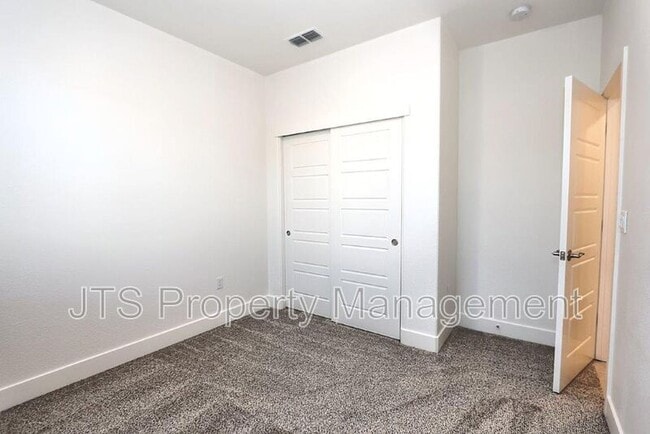 Building Photo - 3513 Birdland Ave
