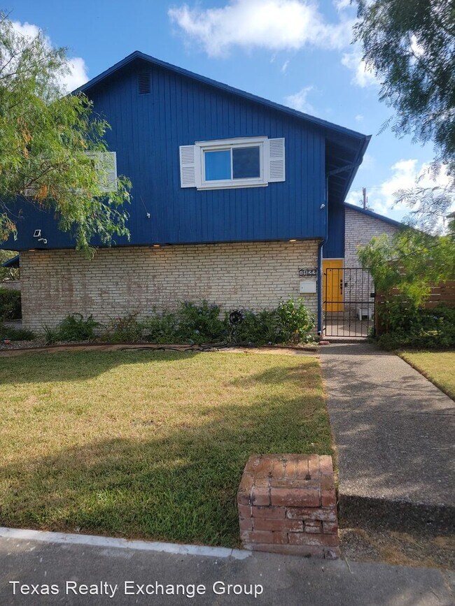 4 br, 3 bath House 7122 Pharaoh Dr. Matt 7122 Pharaoh Dr Corpus