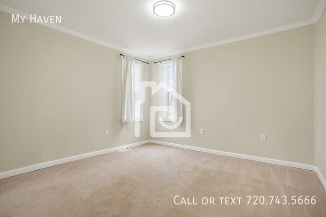 Building Photo - 1010 Jay St