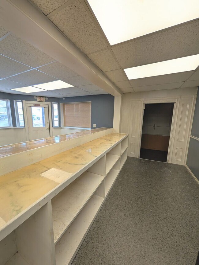 Building Photo - 202 Union St