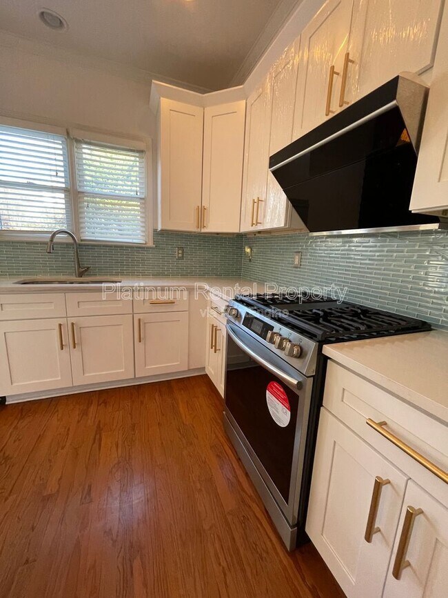 Building Photo - 2126 Malden Hill Dr