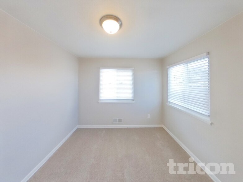 Building Photo - 20 El Sereno Dr