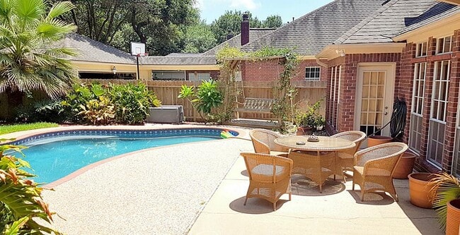 Building Photo - 3814 Bayou Bend Ct