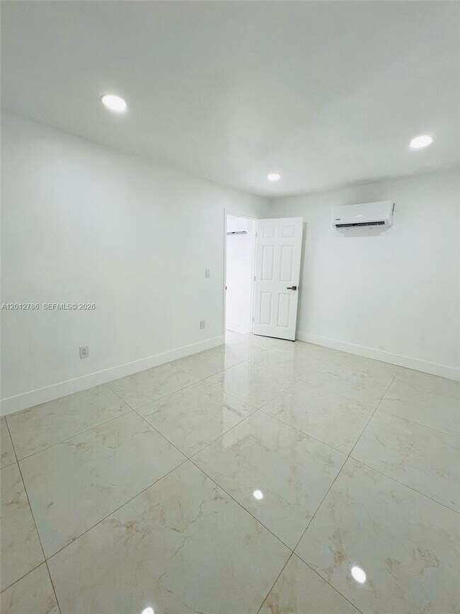 Building Photo - 26045 SW 131st Ct
