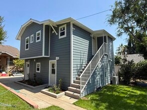 Building Photo - 239 N Mayflower Ave