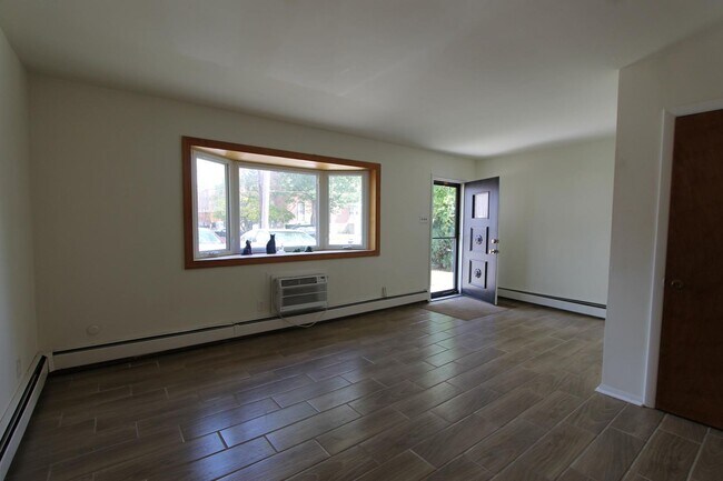 Building Photo - 8244 Woolston Ave