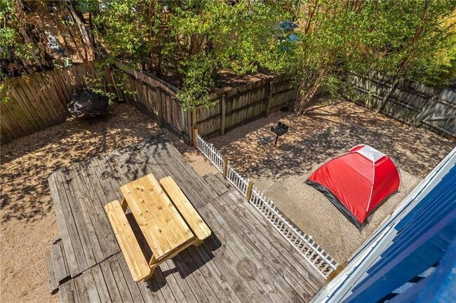 Building Photo - 3106 Cedar St