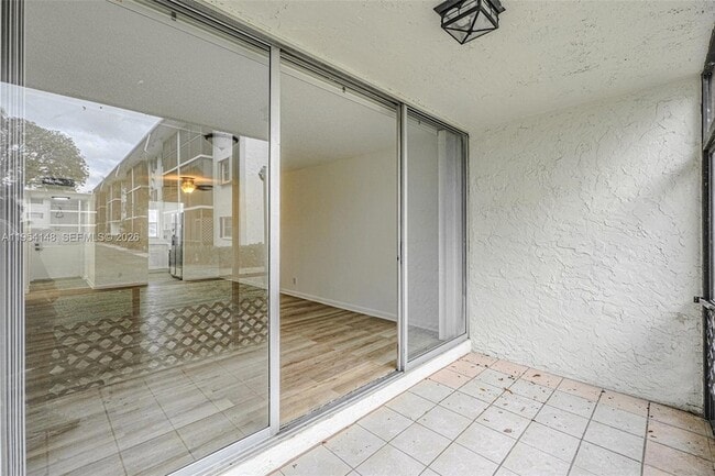 Building Photo - 5100 SW 64th Ave