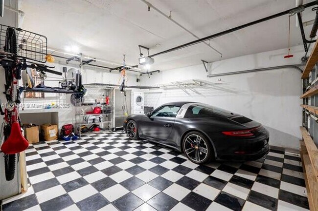 Building Photo - 100 Jefferson Ave