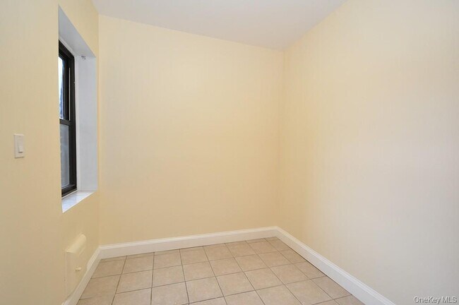 Building Photo - 120 Stonelea Pl