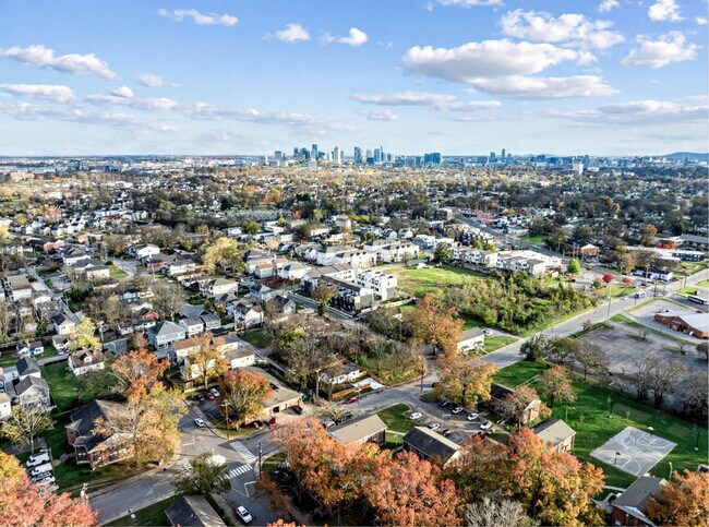 Building Photo - 2135 24th Ave N