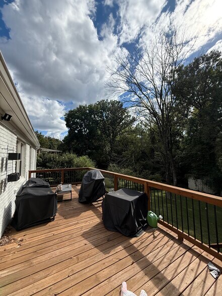 Deck/Patio - 3315 Dumas Dr