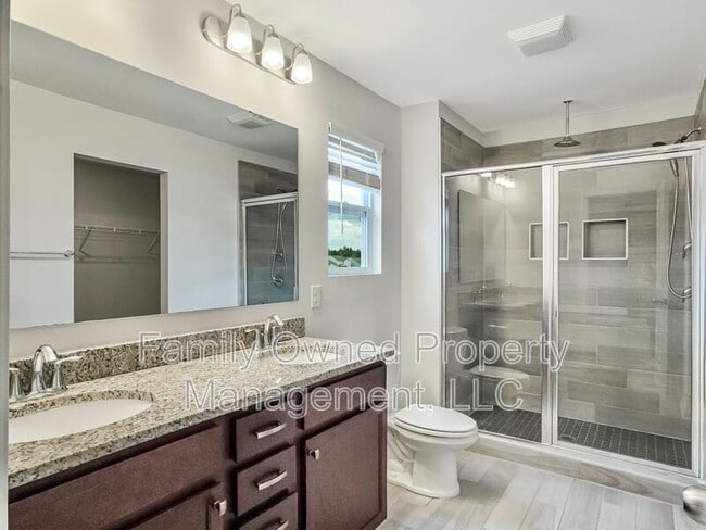 Building Photo - 242 Dunlin Dr