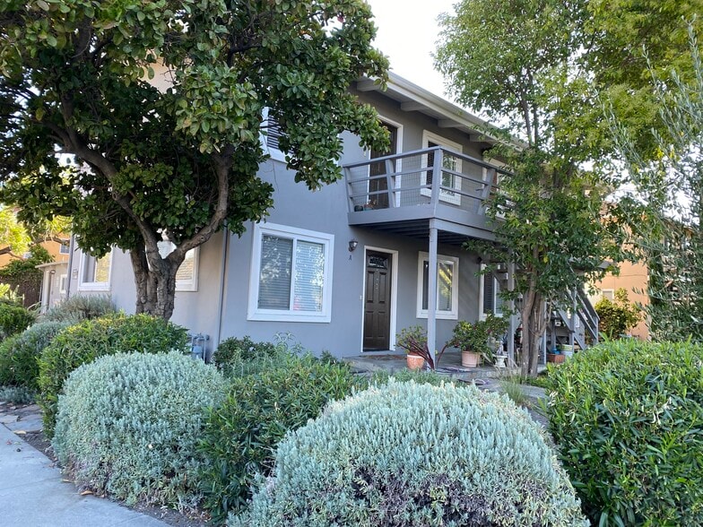 Exterior of building - 2540 Robinson Ave