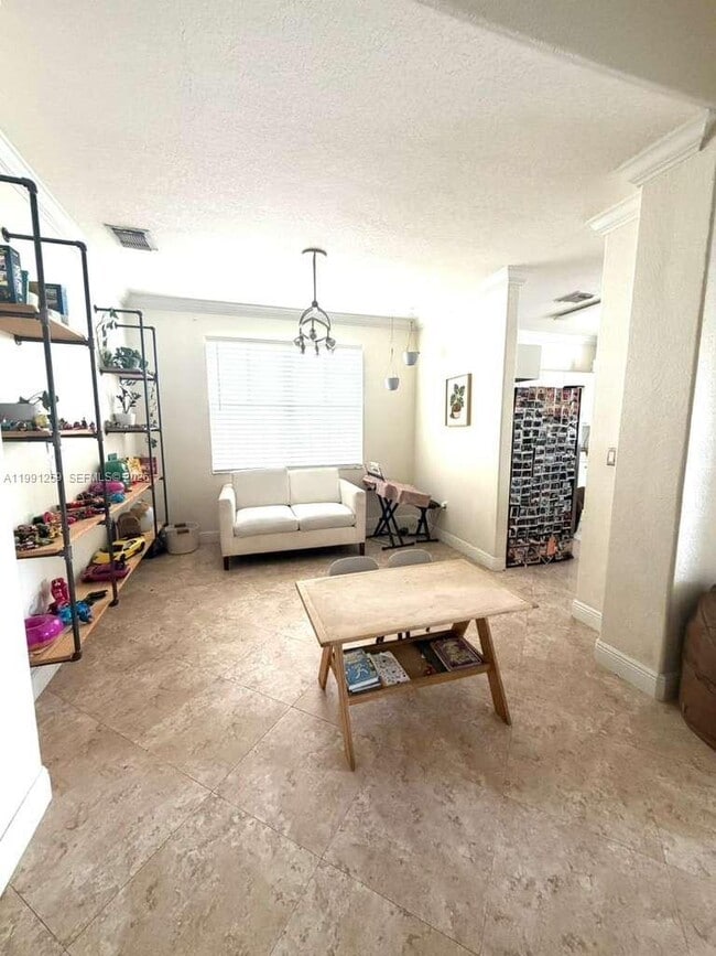 Building Photo - 15391 SW 17th Terrace