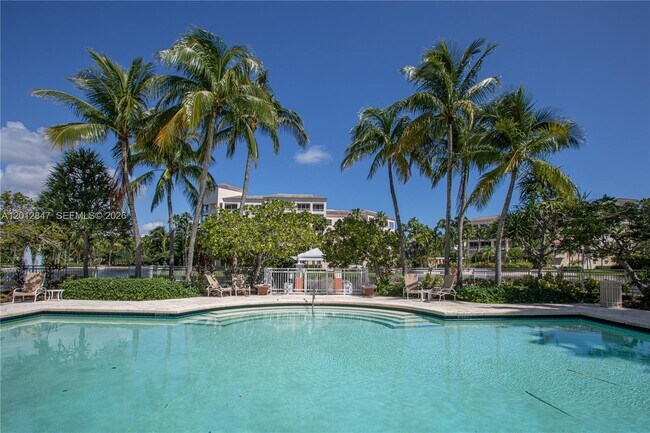 Building Photo - 731 Crandon Blvd