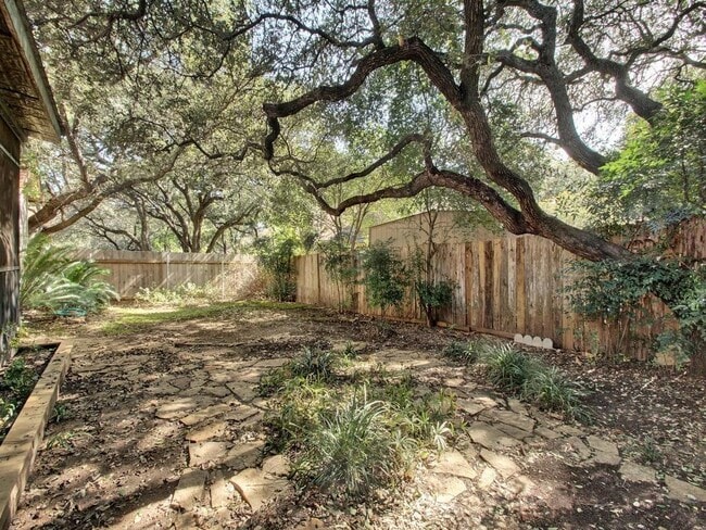 Building Photo - 6305 Evangeline Trail