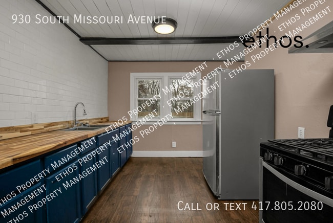 Building Photo - 930 S Missouri Ave