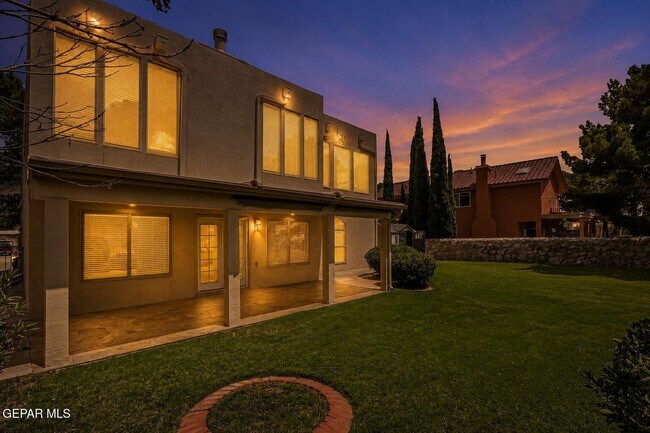 Building Photo - 825 Dulce Tierra Dr