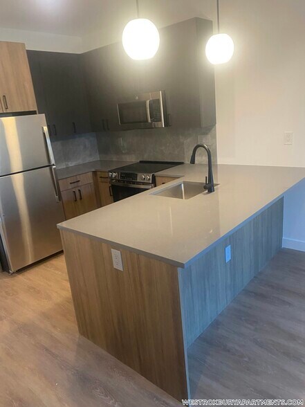 Building Photo - 199 Gardner St