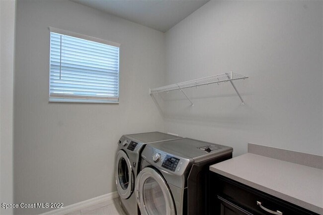 Building Photo - 7753 Poulicny Ln