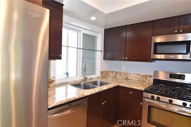 Building Photo - 24972 Silverleaf Ln