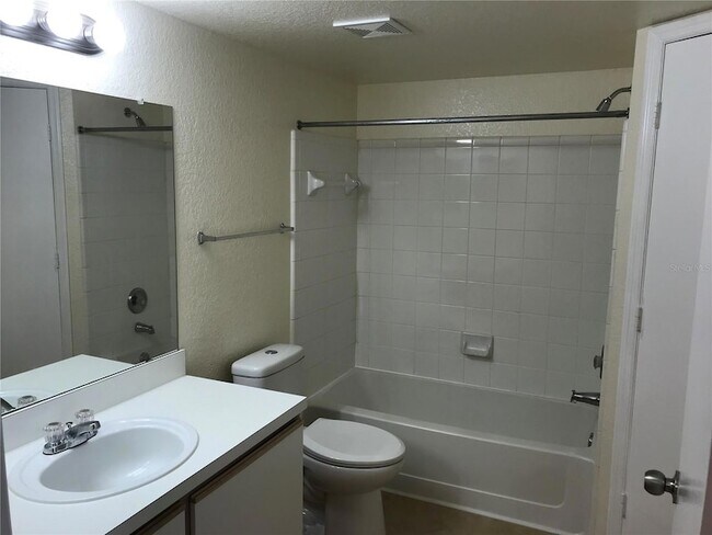 Building Photo - 2209 Antigua Pl