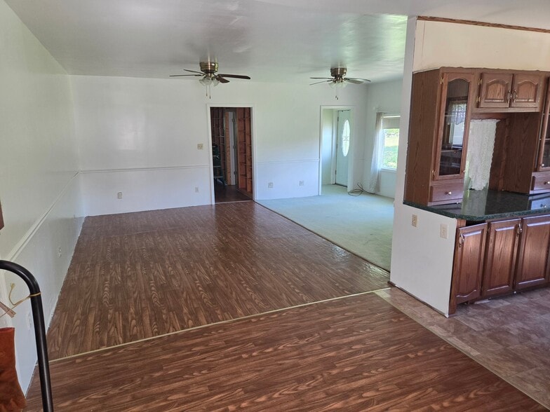 Building Photo - 5648 Cheney Rd