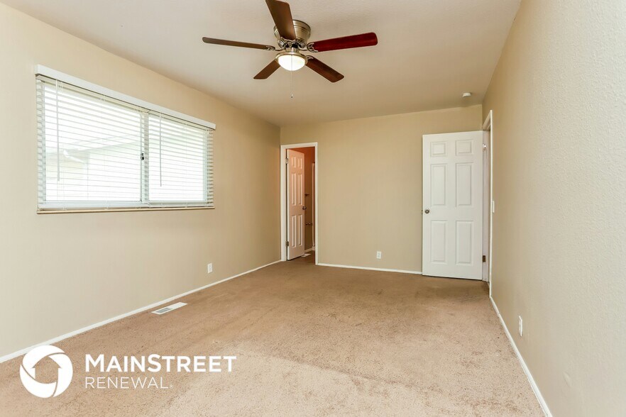 Building Photo - 3063 Aberdeen Dr