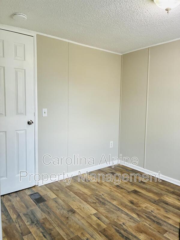 Building Photo - 3822 Towery Rd