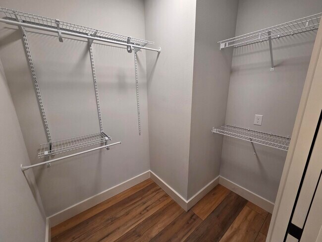 Building Photo - 1821 Lubbock Rd