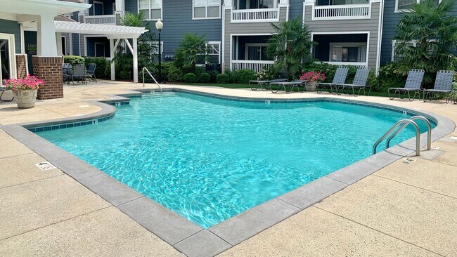 Building Photo - 525 Olmsted Park Pl