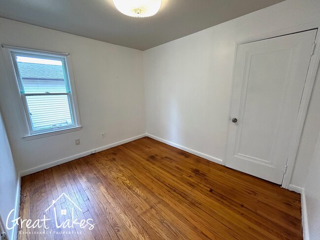 Building Photo - 21728 Beechwood Ave