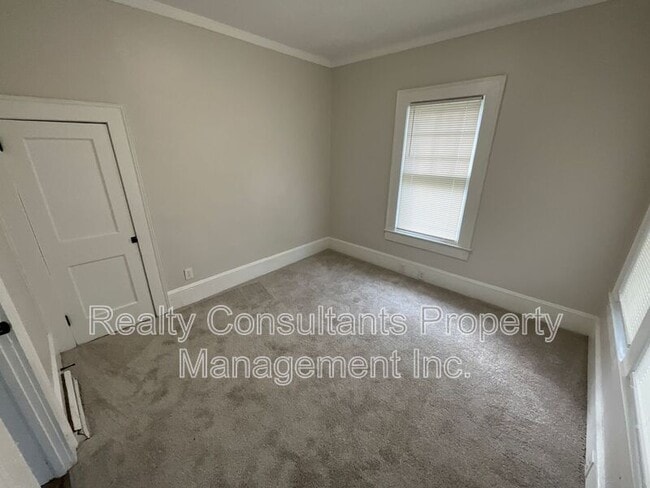 Building Photo - 508 Denny St