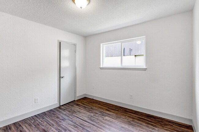 Building Photo - 23118 Whispering Willow Dr