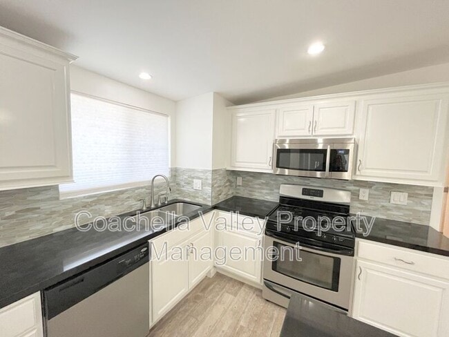 Building Photo - 73165 Tumbleweed Ln